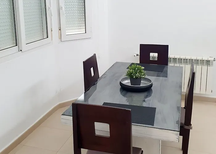 Villa Mit Privatem Pool, Zentrumsnah
